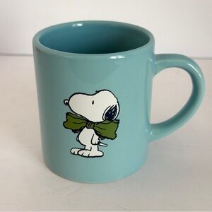 Vintage Collectible SNOOPY w/Bow
Ceramic Coffee Mug by Peanuts Blue
Mug 7.5fl oz
